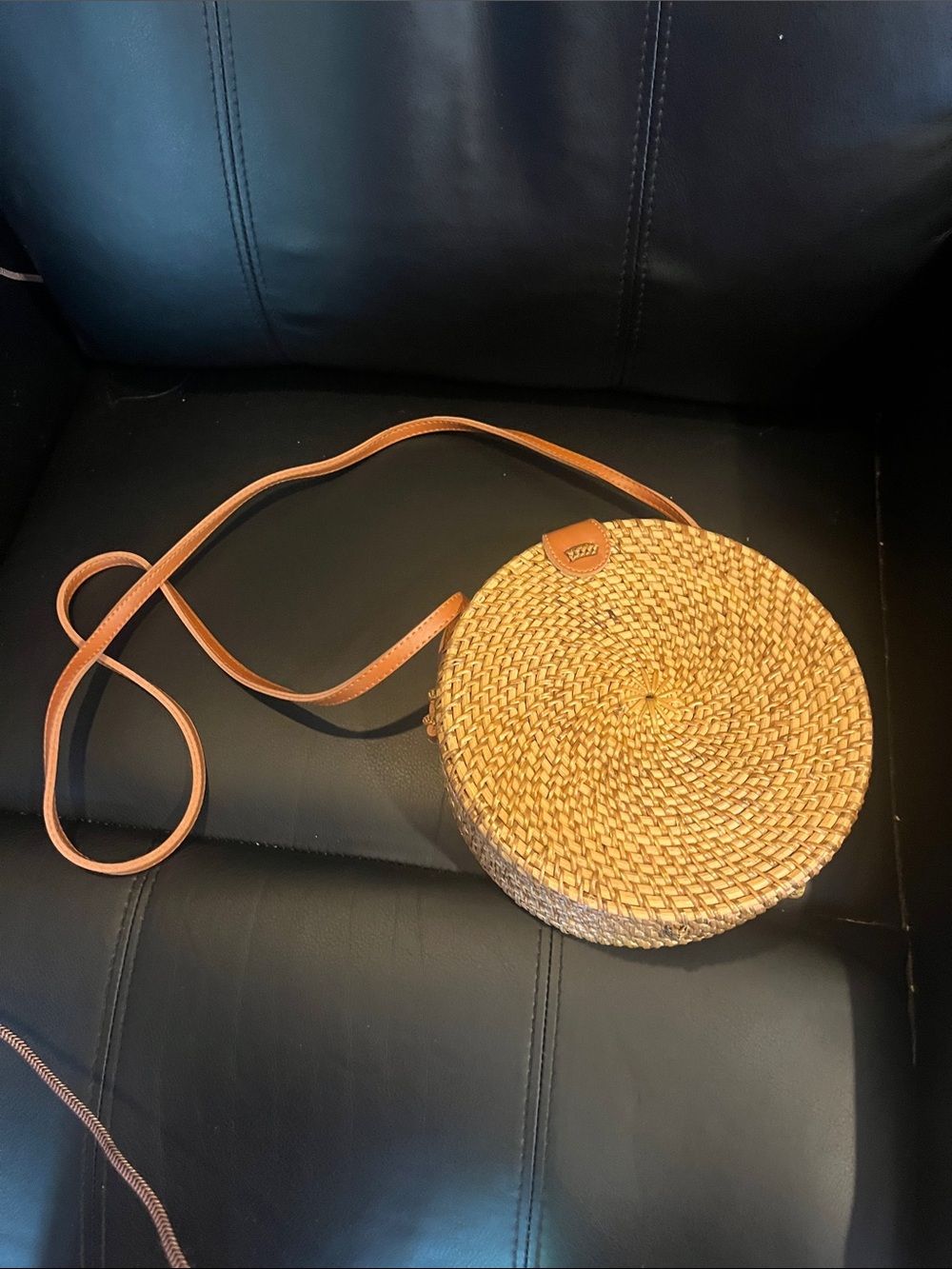 Round Woven Crossbody Bag in Natural Tan